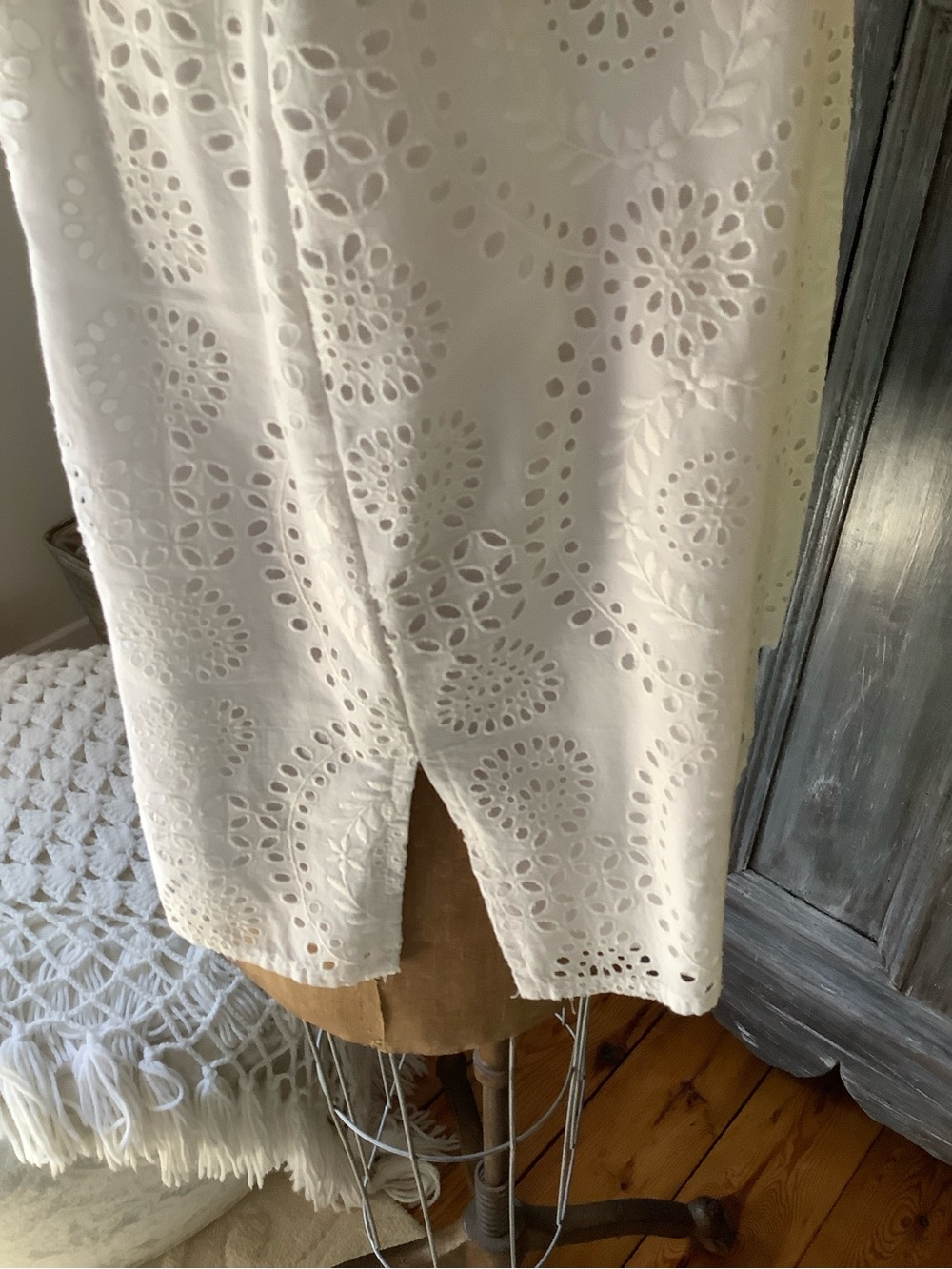 Lace top - Picture 4 of 9